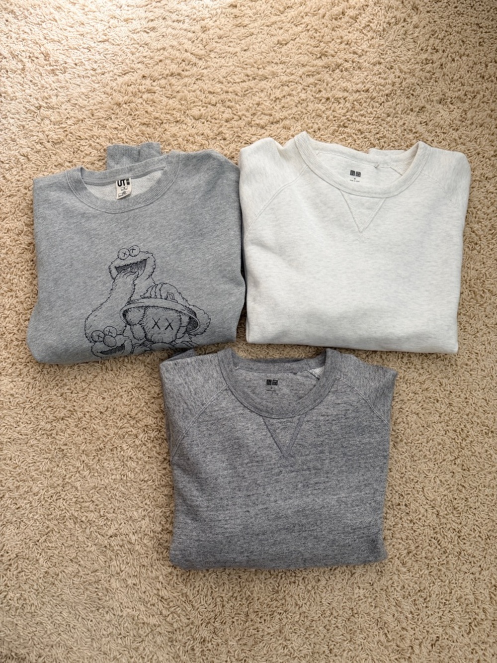 Uniqlo Men's Crewneck Sweater Pack - Light Gray, Heather Gray